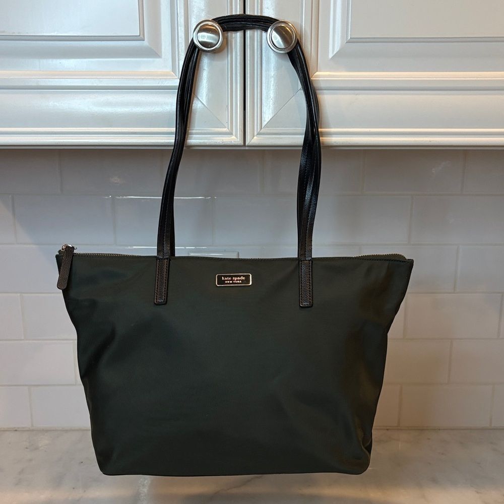 Kate Spade Purse Handbag Pocketbook Nylon Full Zip Medium Tote Shoulder Bag